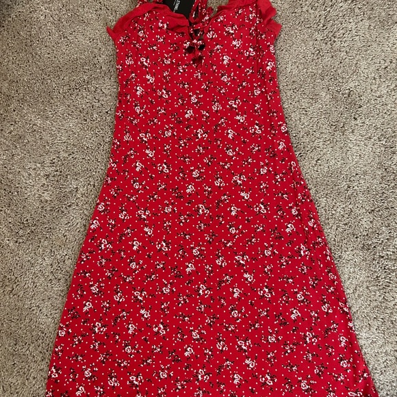 Pretty little thing red ditsy dress us size 8 - Picture 7 of 7